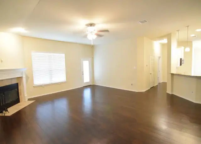 Property at 1140 Emerald Gate Dr, Temple, TX, 76502, 3 beds, 3 baths, [object Object]