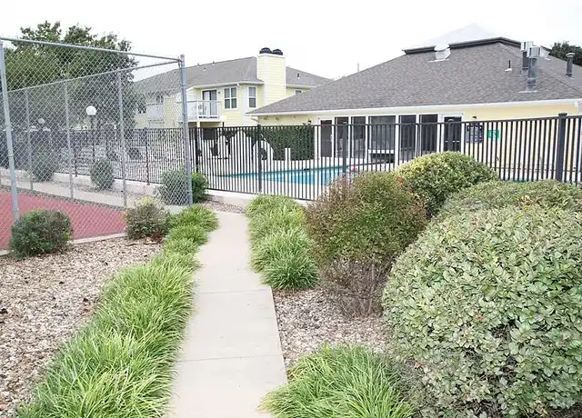Property at Eaglerock Village Apartments - 7627 E 37th St N, Wichita, KS, 67226, 1-2 bed, 1-2 bath, [object Object]