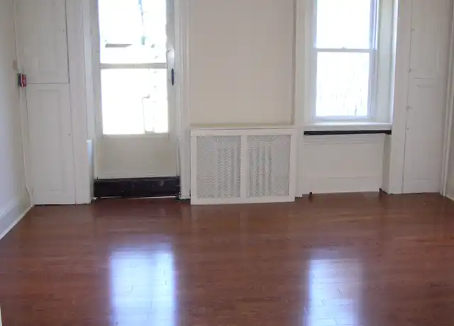 Property at 323 S 12th St Unit 3R, Philadelphia, PA, 19107, 0 beds, 1 bath, [object Object]