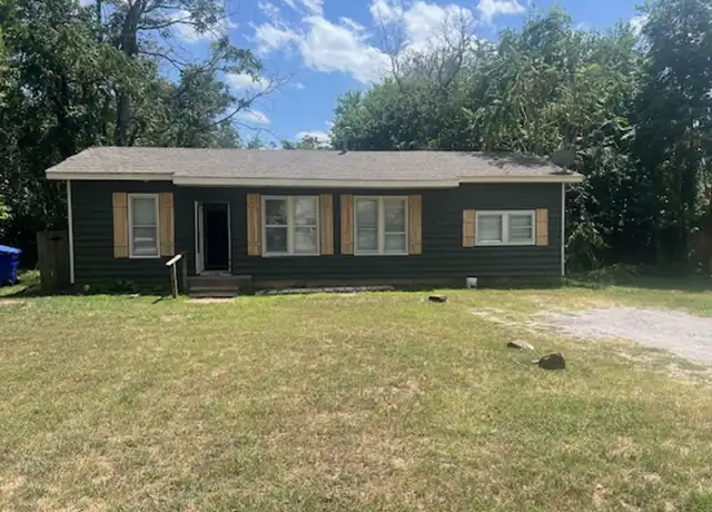 Property at 2106 Briggs St, Norman, OK, 73072, 3 beds, 2 baths, [object Object]