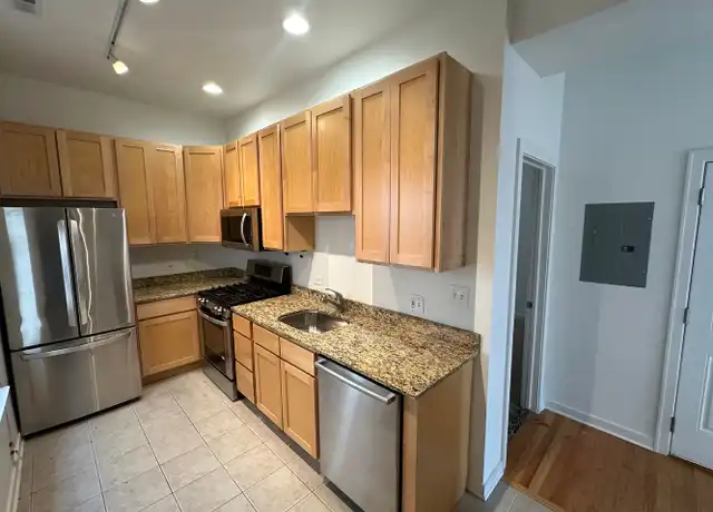 Property at 2143 N Western Ave Unit 2F, Chicago, IL, 60647, 1 bed, 1 bath, [object Object]