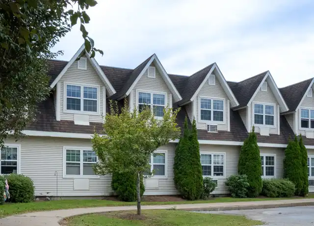 Property at 10 Tyler Way, Williston, VT, 05495, 2 beds, 1 bath, [object Object]