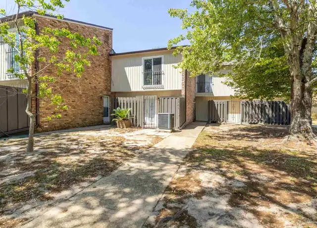 Property at 4741 Huron Dr, Pensacola, FL, 32507, 2 beds, 1.5 baths, [object Object]