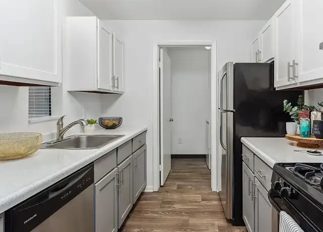 Property at ReNew Woodlake - 5001 Byron Center Ave SW, Wyoming, MI, 49519, 2 beds, 1.5-2 baths, [object Object]