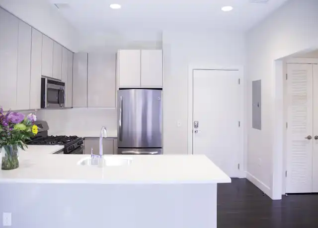 Property at 24 N Main St Unit 2C, West Hartford, CT, 06107, 1 bed, 1 bath, [object Object]
