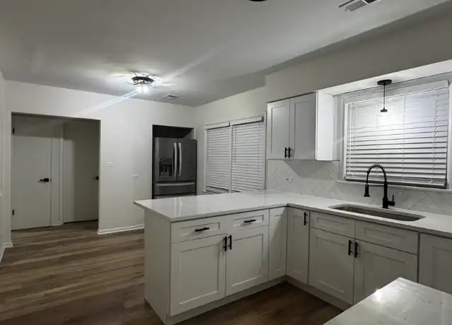 Property at 2602 Euclid Ave Unit 1S, Berwyn, IL, 60402, 1 bed, 1 bath, [object Object]
