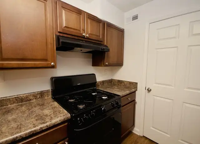 Photo of 1788 Austell Rd SW, Marietta, GA 30008