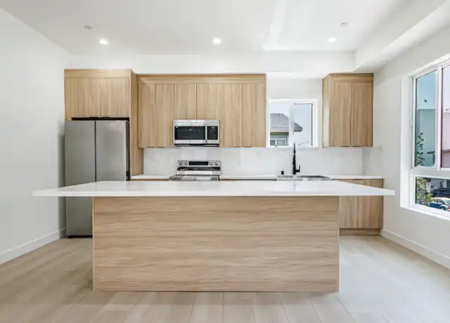 Property at 1332 Tamarind Ave, Los Angeles, CA, 90028, 3 beds, 3.5 baths, [object Object]
