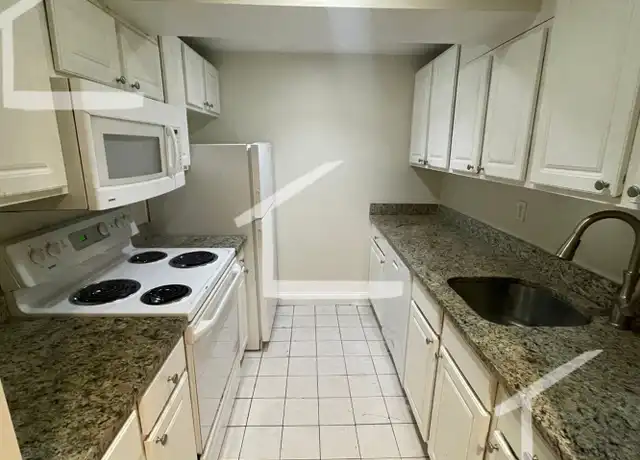 Property at 1121 Commonwealth Ave, Boston, MA, 02215, 3 beds, 1 bath, [object Object]