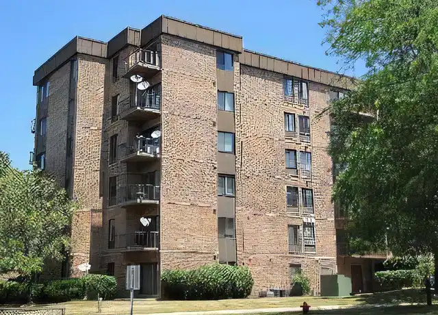 Property at 425 Walnut Creek Ln #1608, Lisle, IL, 60532, 2 beds, 2 baths, [object Object]