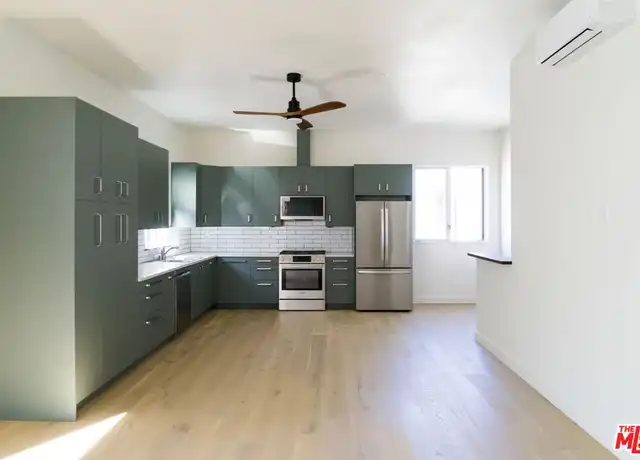 Property at 1842 9th St Unit B, Santa Monica, CA, 90404, 2 beds, 1.5 baths, [object Object]