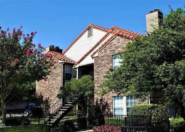 Photo of 1455 N Perry Rd, Carrollton, TX 75006
