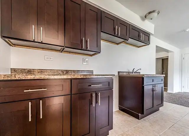 Property at 6921 S Cornell Ave, Chicago, IL, 60649, 3 beds, 2 baths, [object Object]