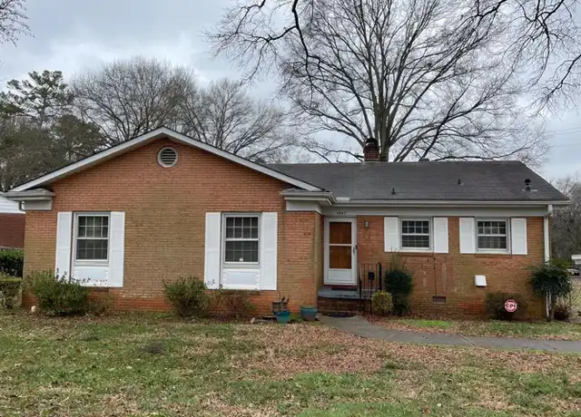 Property at 3847 Whitehall Dr, Charlotte, NC, 28208, 3 beds, 1 bath, [object Object]