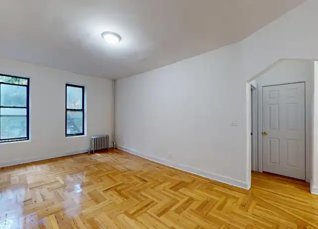 Property at 520 E 83rd St Unit B2, New York, NY, 10028, 2 beds, 1 bath, [object Object]