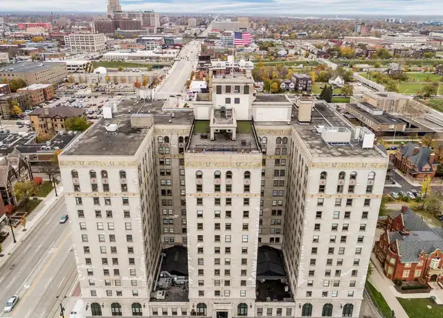 Property at 15 E Kirby St Unit 229/229, Detroit, MI, 48202, 2 beds, 2 baths, [object Object]