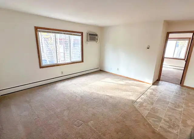 Property at 727 13th Ave SE Unit 5, Minneapolis, MN, 55414, 1 bed, 1 bath, [object Object]