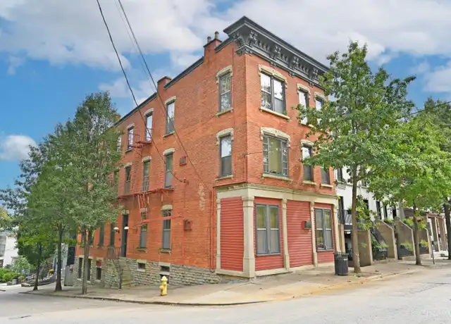 Property at 945 Parkside Pl, Cincinnati, OH, 45202, 2 beds, 1 bath, [object Object]
