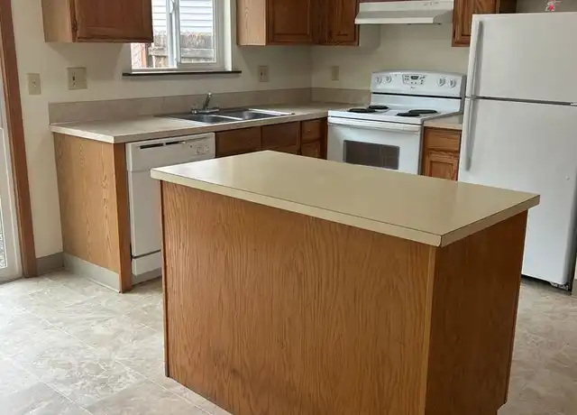 Property at 525 SE 24th Ave Unit 13, Albany, OR, 97322, 3 beds, 1.5 baths, [object Object]