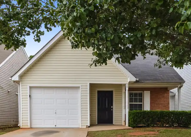 Property at 135 Lakeside Cir, Covington, GA, 30016, 3 beds, 2 baths, [object Object]