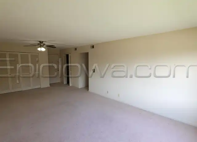 Property at 220 19th St NE Unit W-211, Cedar Rapids, IA, 52402, 1 bed, 1 bath, [object Object]