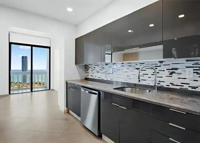 Property at 19818 Turnberry Way, Aventura, FL, 33180, 2 beds, 2 baths, [object Object]