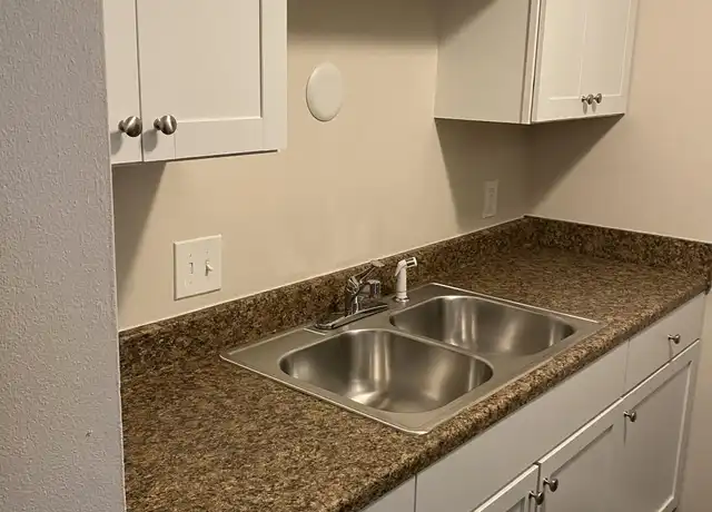 Property at 10280 W Dean Rd Unit 105, Milwaukee, WI, 53224, 2 beds, 1 bath, [object Object]