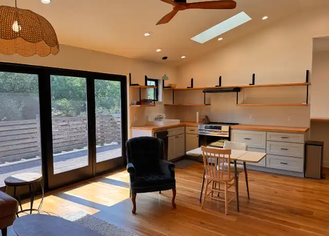 Property at 1112 1/2 E Clark St, Livingston, MT, 59047, 1 bed, 1 bath, [object Object]