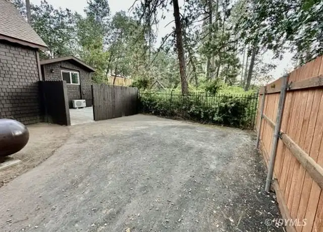 Property at 25165 Cedar St Unit B, Idyllwild-Pine Cove, CA, 92549, 1 bed, 1 bath, [object Object]
