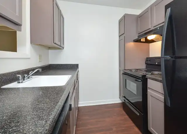 Property at Charlotte Woods Apartments - 1116 Scaleybark Rd, Charlotte, NC, 28209, 1-2 bed, 1-2 bath, [object Object]