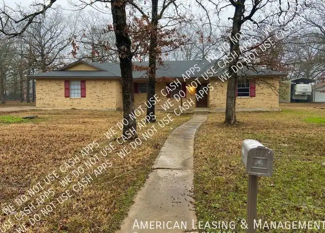 Property at 1253 Edgewood Cir, Lufkin, TX, 75904, 3 beds, 2 baths, [object Object]