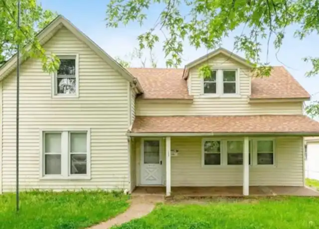 Property at 9765 Diamond Dr, Saint Louis, MO, 63137, 5 beds, 2 baths, [object Object]