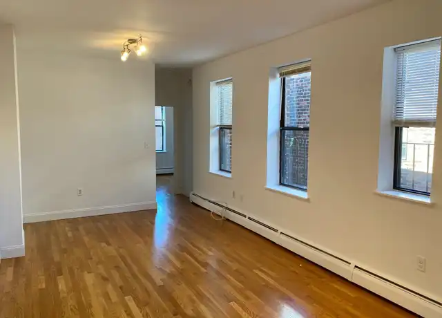 Property at 225 E Berkeley St Unit 4, Roxbury, MA, 02118, 4 beds, 1 bath, [object Object]