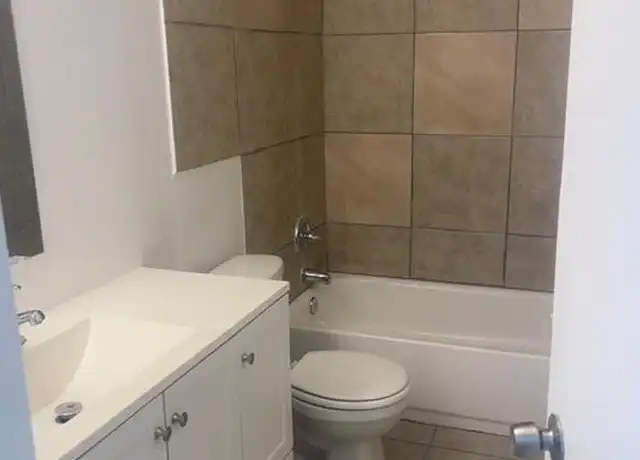 Property at 2148 Dora St Unit 4, Fort Myers, FL, 33901, 2 beds, 1 bath, [object Object]