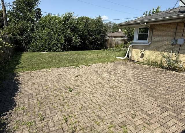 Photo of 17140 University Ave, South Holland, IL 60473