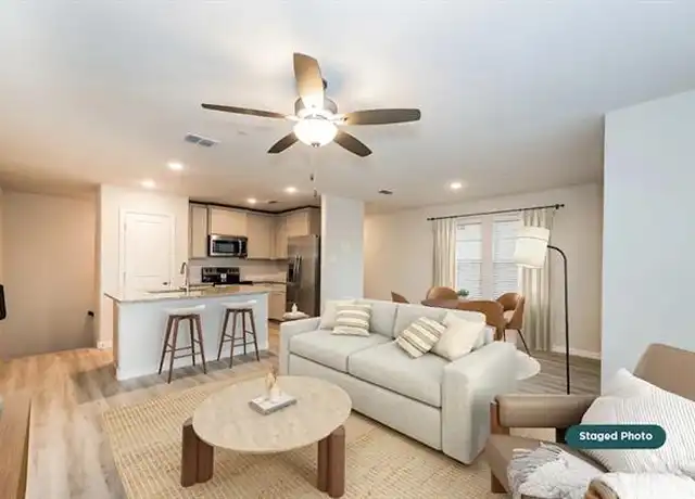 Property at 838 Bonnet Trl, Arlington, TX, 76001, 2 beds, 2 baths, [object Object]