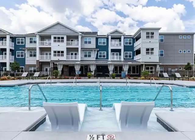Property at Woodside Eleven - 11 Century Dr, Greenville, SC, 29607, 1 bed, 1 bath, [object Object]