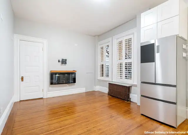 Property at 261 Beacon St #32, Boston, MA, 02116, 0 beds, 1 bath, [object Object]
