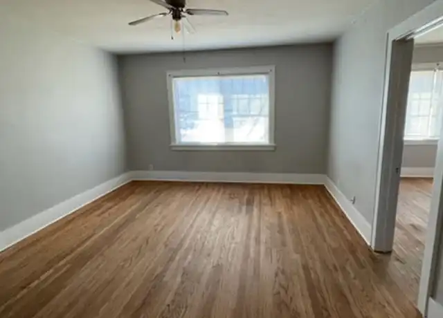 Property at University Place - 551 S 35th St, Omaha, NE, 68105, 2 beds, 1 bath, [object Object]