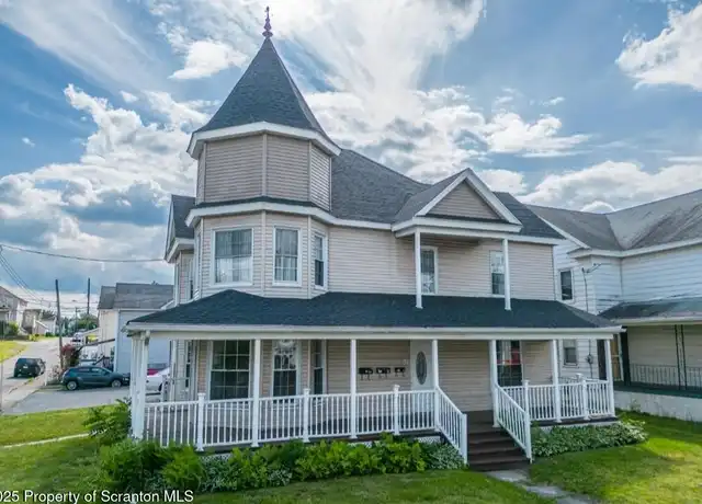 Property at 452 W 8th St, Wyoming, PA, 18644, 1 bed, 1 bath, [object Object]