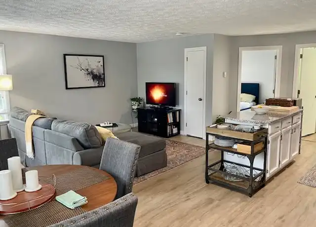 Property at 25 River Rd Unit 201, Brunswick, ME, 04011, 1 bed, 1 bath, [object Object]