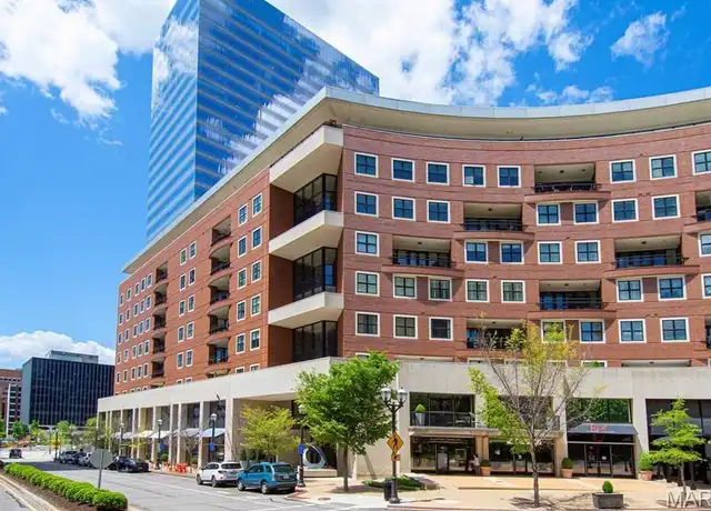 Property at 155 Carondelet Plz, Saint Louis, MO, 63105, 2 beds, 2.5 baths, [object Object]