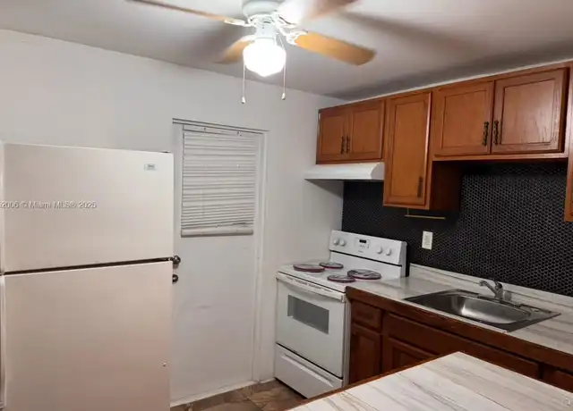 Property at 1850 NE 169th St #302, North Miami Beach, FL, 33162, 1 bed, 1 bath, [object Object]