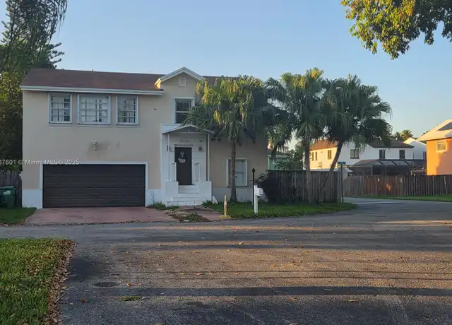 Property at 11903 SW 273rd St, Homestead, FL, 33032, 5 beds, 3 baths, [object Object]