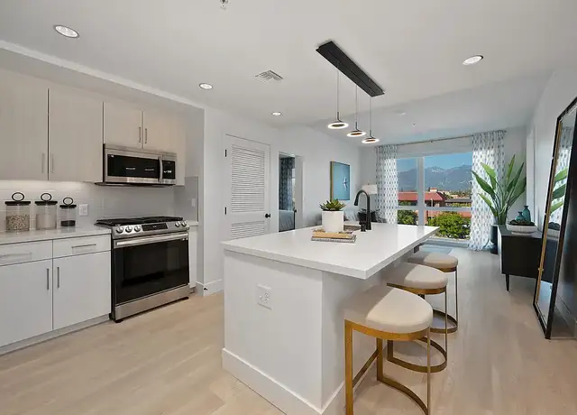 Photo of 5570 Rosemead Blvd, Temple City, CA 91780
