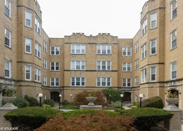 Property at 6316 N Richmond St Unit 3A, Chicago, IL, 60659, 2 beds, 1 bath, [object Object]