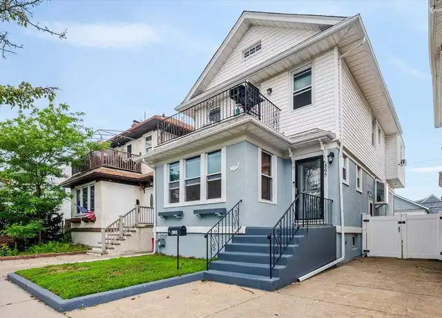 Property at 365 W Hudson St, Long Beach, NY, 11561, 2 beds, 1 bath, [object Object]