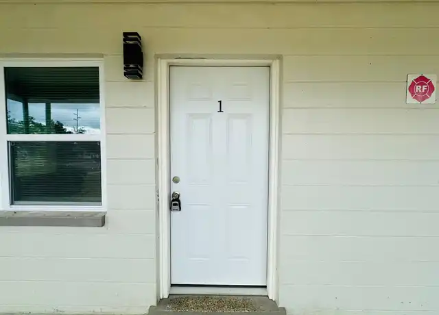 Property at 1610 12th Ave S Unit 1, St. Petersburg, FL, 33712, 1 bed, 1 bath, [object Object]