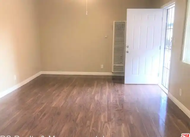 Property at 18321 Malden St Unit 4, Northridge, CA, 91325, 0 beds, 1 bath, [object Object]