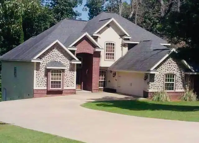 Property at 13888 Eastgate Dr, Rogers, AR, 72756, 4 beds, 2.5 baths, [object Object]